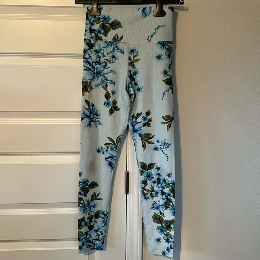 Beach Riot Spot Leggings